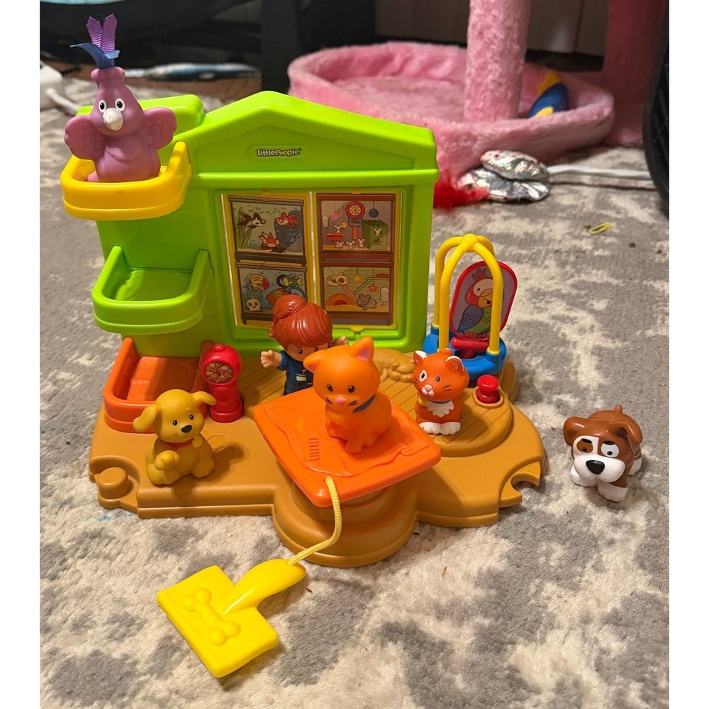 Fisher-Price Little People Pet Center Playset
